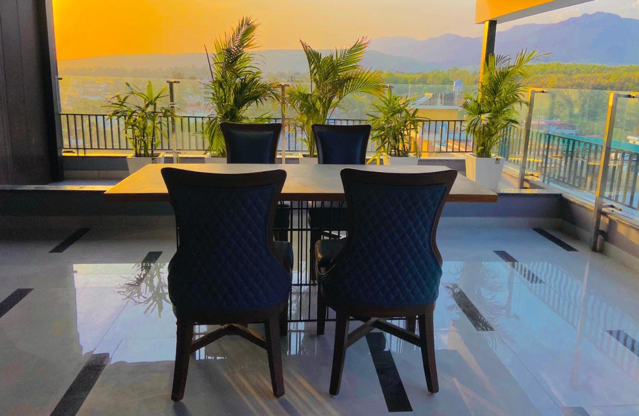 Aura Rooms Ντεχραντούν Εξωτερικό φωτογραφία